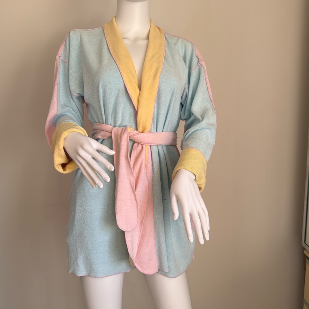French Terry color block short robe.